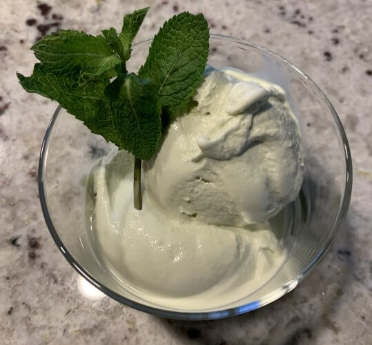 Glace à la menthe