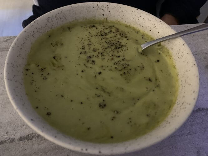 Velouté d'asperges vertes