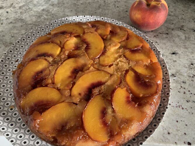 Gâteau aux pêches fraîches