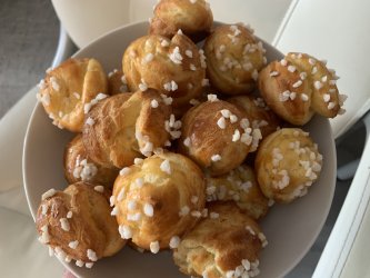 Assiette de chouquettes