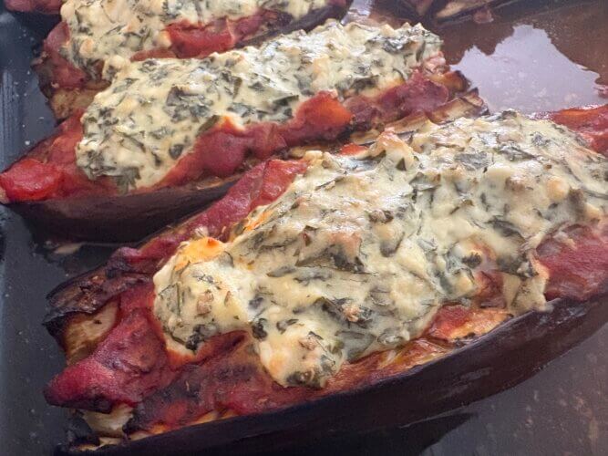Aubergines gratinées à la féta aux herbes