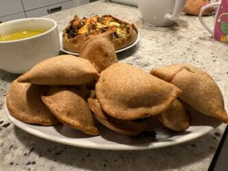 Chaussons de légumes à la féta