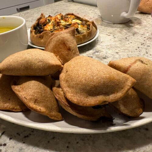 Chaussons de légumes à la féta