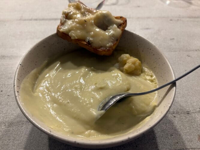 Velouté de chou-fleur gorgonzola
