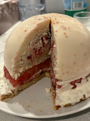 Entremets litchi framboises pamplemousse